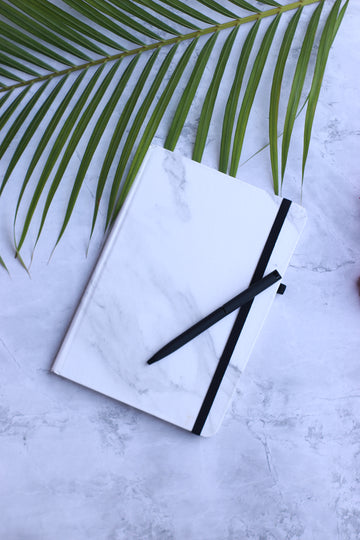 Marble white diary with elastic band