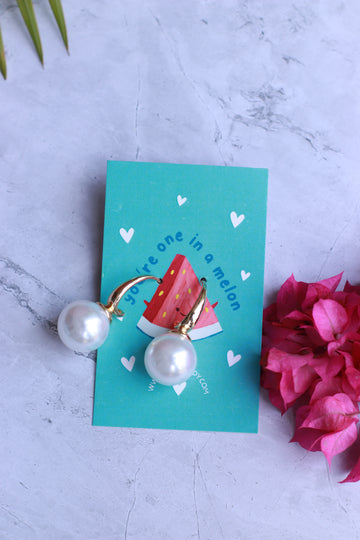 Pearl drop golden loop
