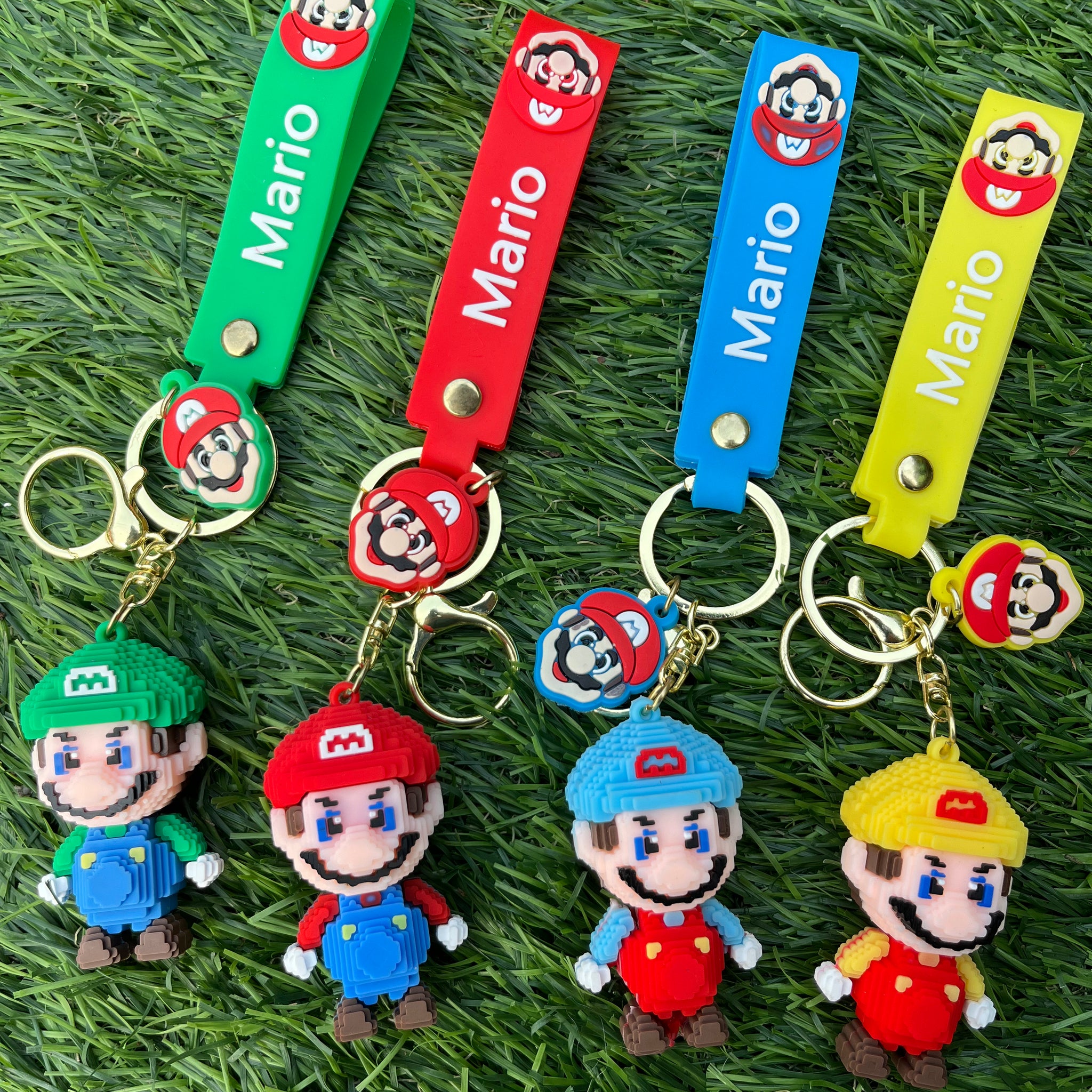 Super Mario Keychain