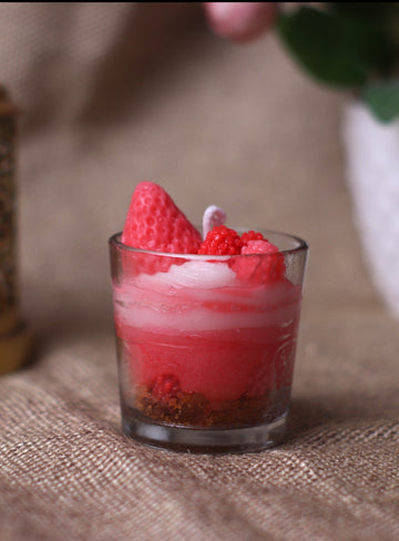 Strawberry souffle scented candle